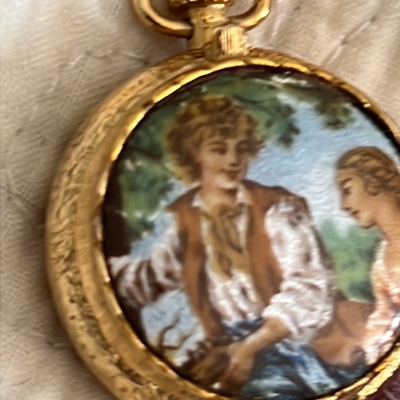 🎉𝐇𝐏!🎉1950’s HOUSE OF FULLER PERFUME HAND PAINTED PERFUME LOCKET - Picture 2 of 13